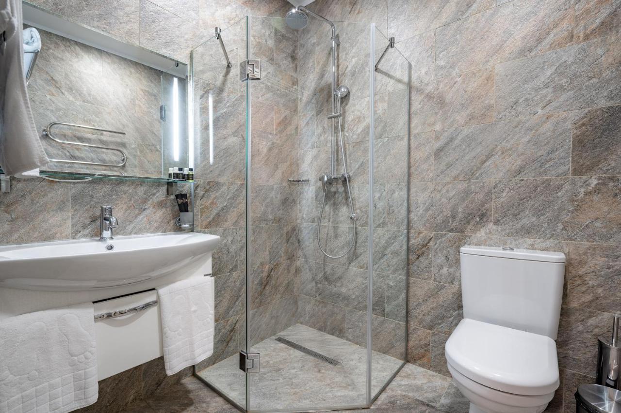 Imperial Palace Hotel Минск Екстериор снимка