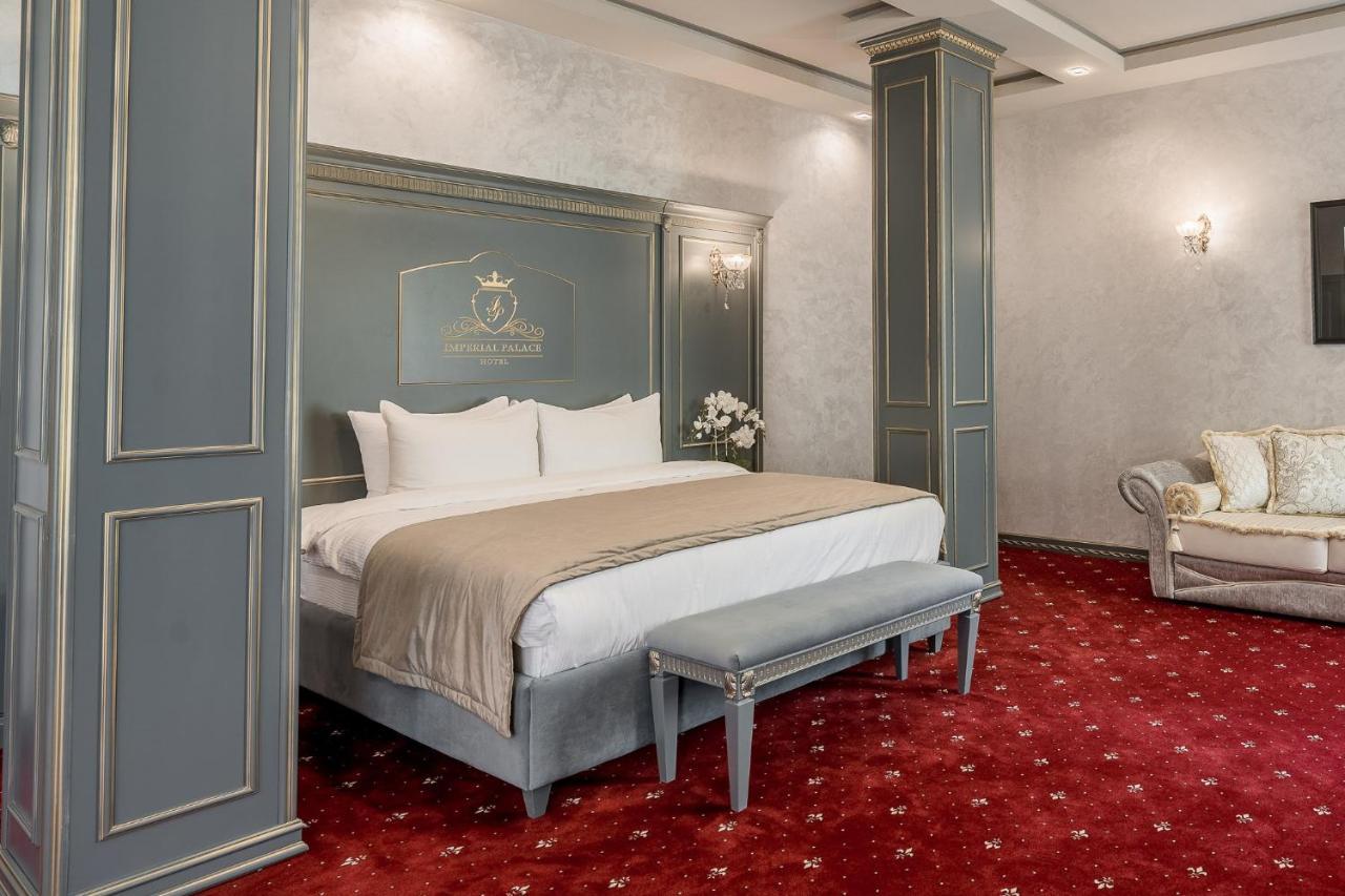 Imperial Palace Hotel Минск Екстериор снимка