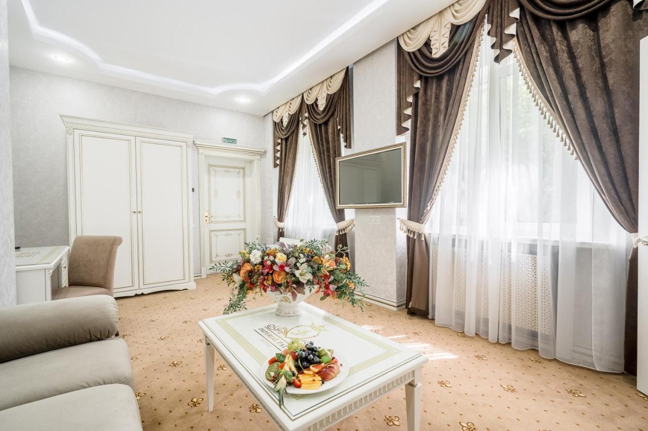 Imperial Palace Hotel Минск Екстериор снимка