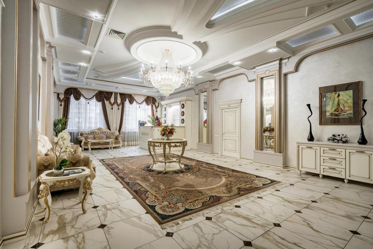 Imperial Palace Hotel Минск Екстериор снимка