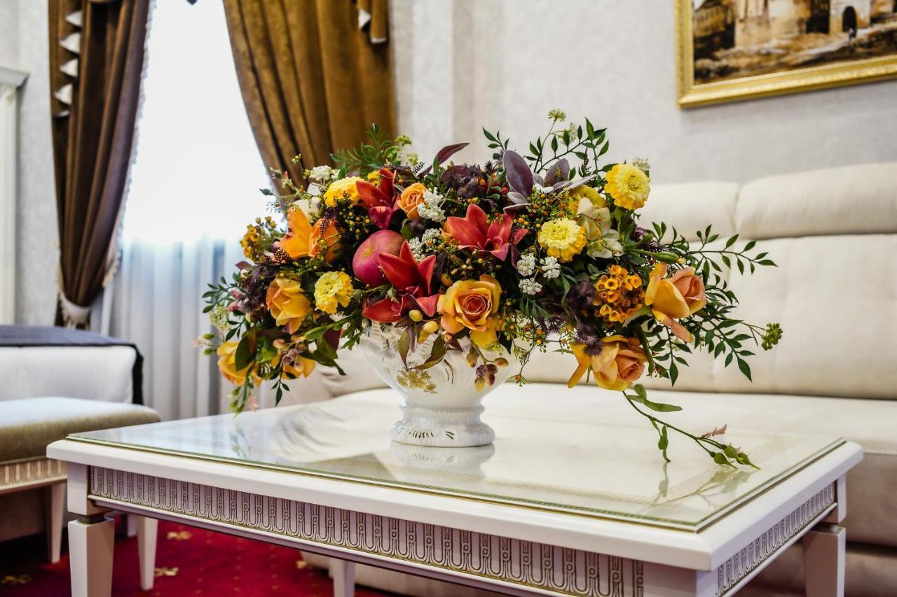 Imperial Palace Hotel Минск Екстериор снимка